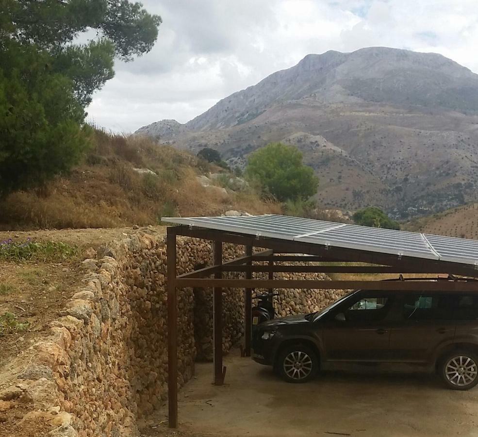 Finca Las Morenas Yunquera Exteriér fotografie
